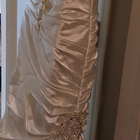 WEDDING DRESS SOTTERO & MIDGLEY. sz 0, $600 GLENN HEIGHTS TX PPU OR SHIPPING - Picture 7 of 13